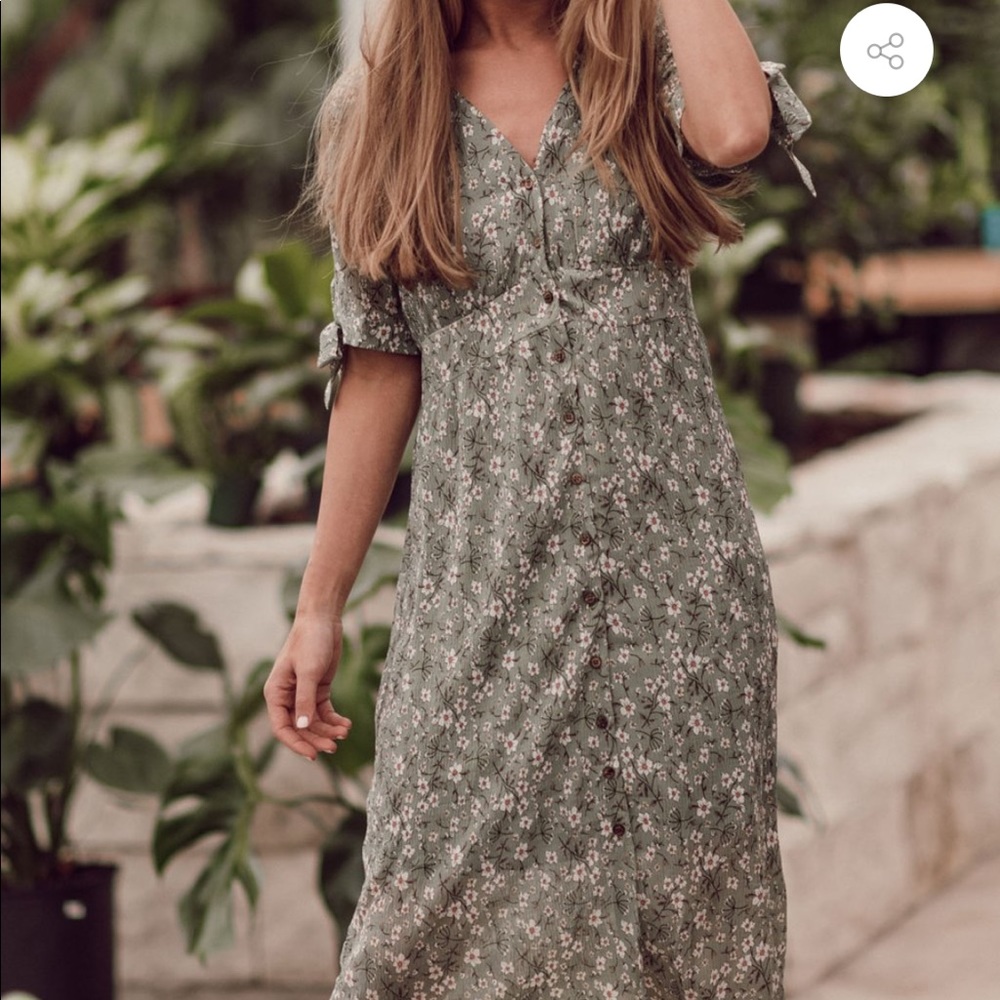 Jessakae dress size small NWOT